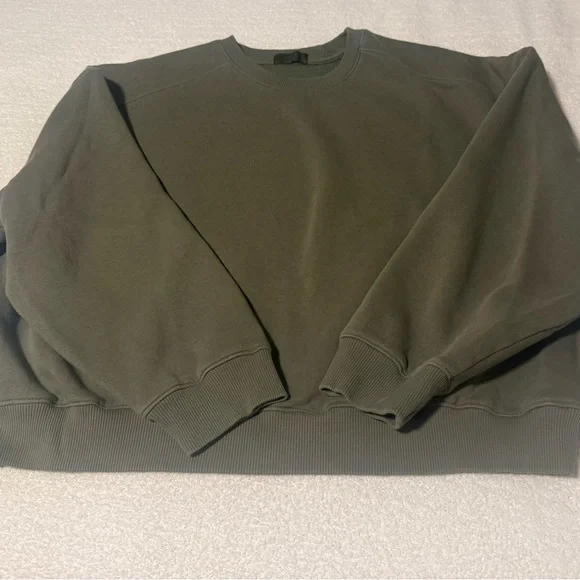 Nuuds Women’s Olive Green Sweatshirt - Picture 1 of 1